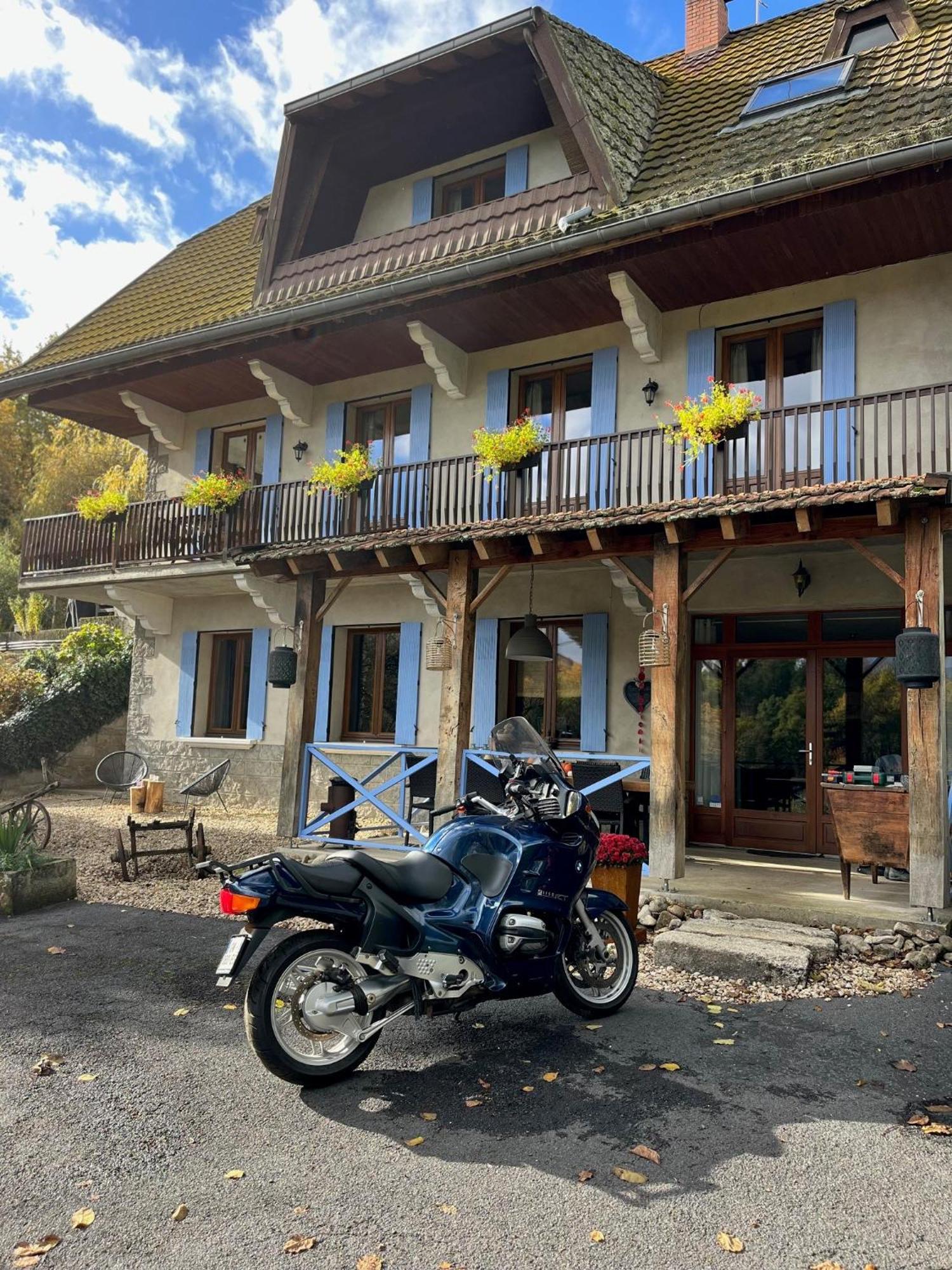 La Maison Du Chevalier Marat Luaran gambar